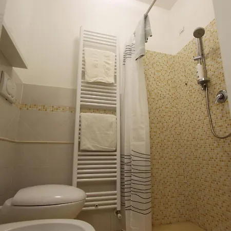 Palazzo Due Sorelle - Giardino Apartamento Barga